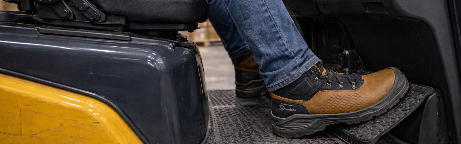 Gravitas Grinder Leather Composite Toe Work Boot